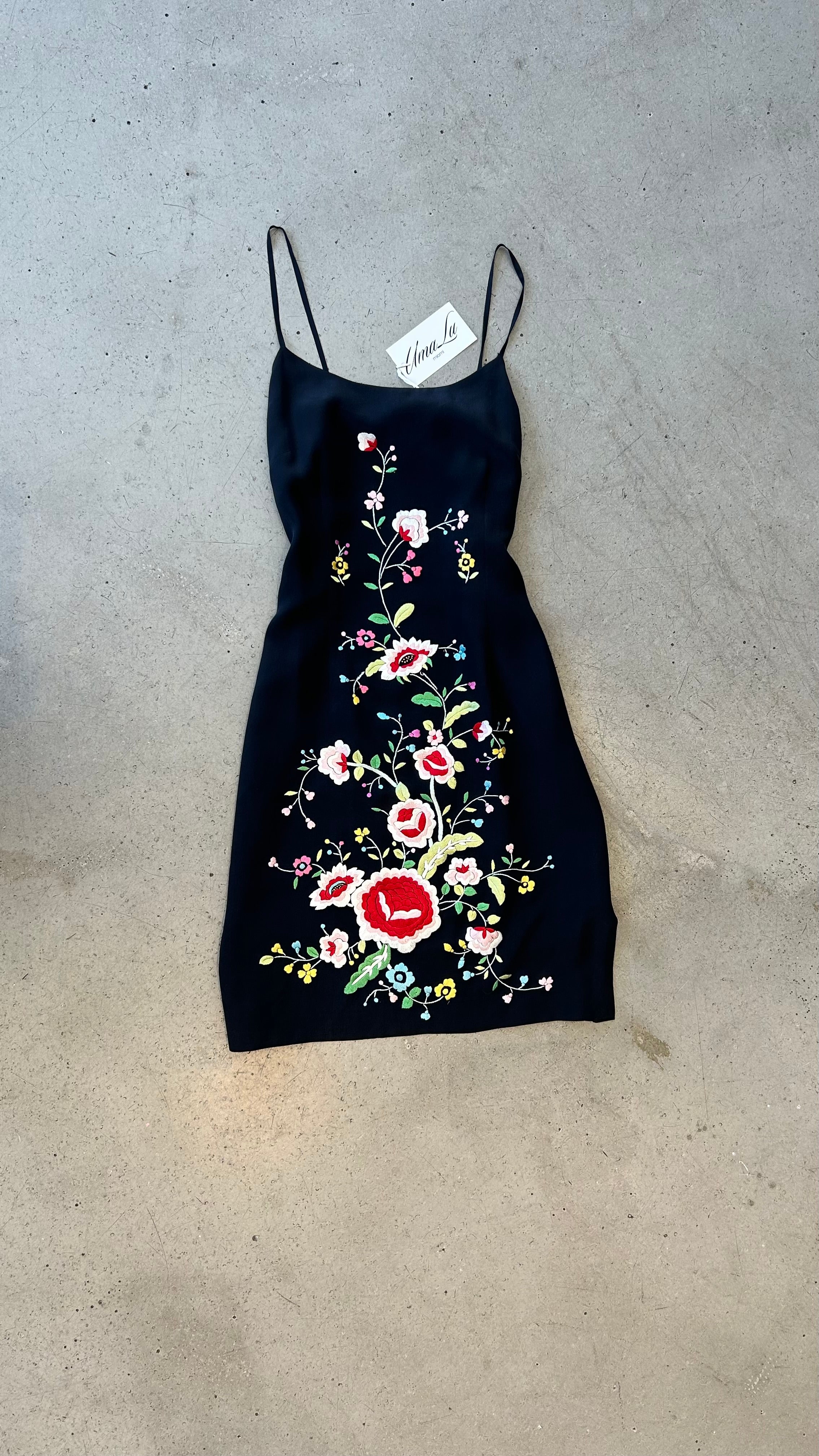 90S BLACK FLORAL EMBROIDERED MINI DRESS (AS IS)
