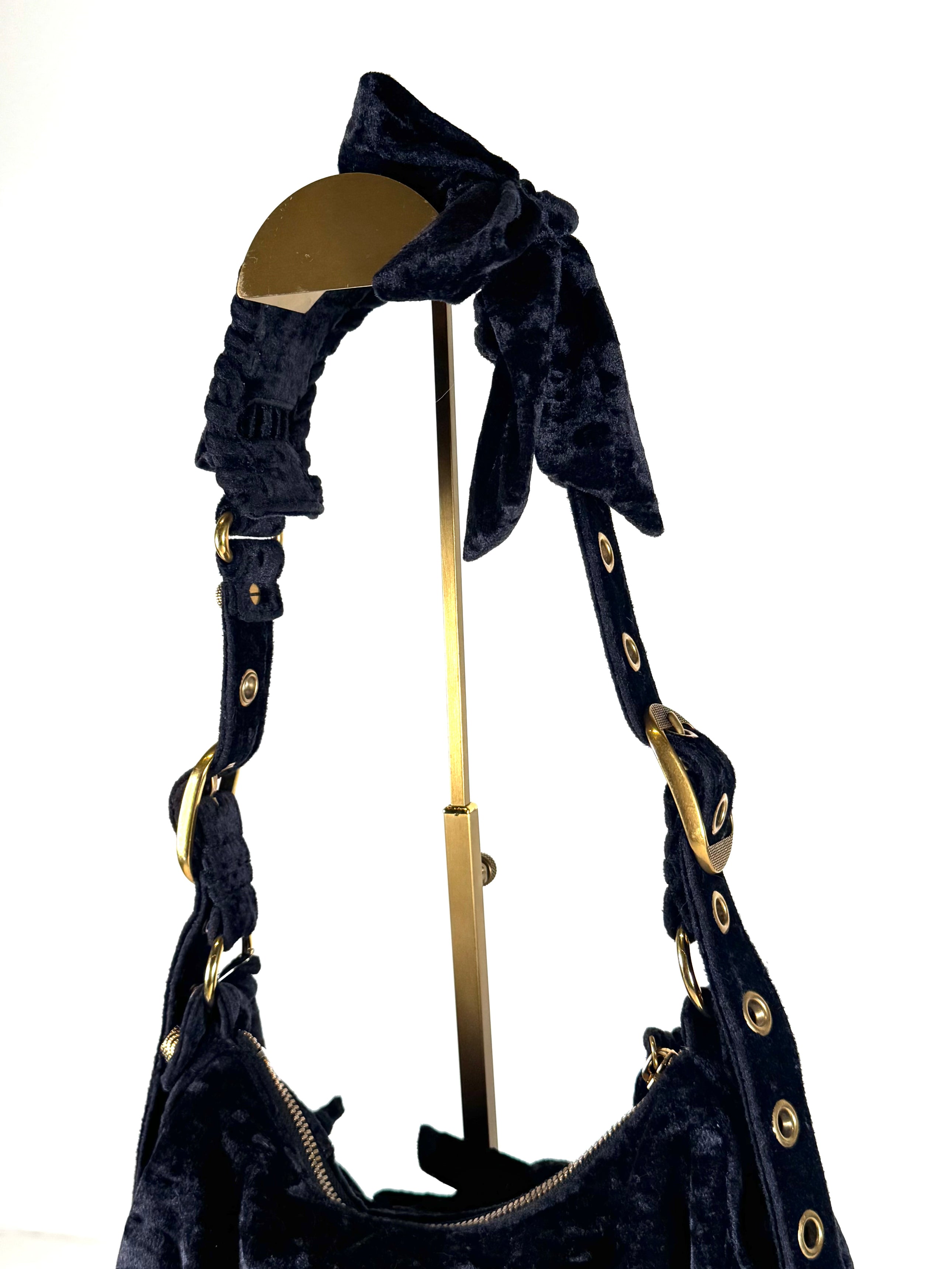 XS BLACK CRUSHED VELVET LE CAGOLE BAG @KGUE