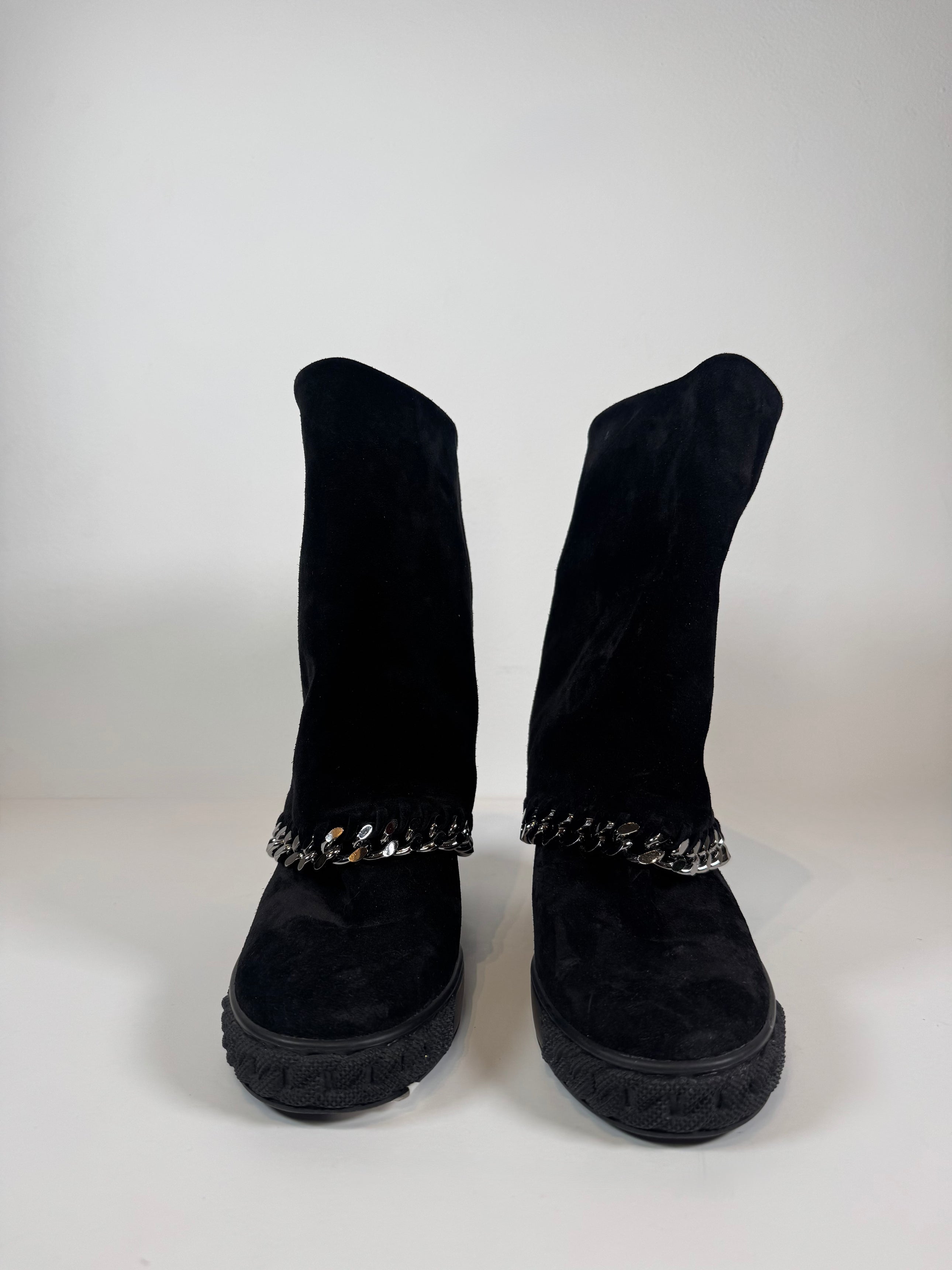 SUEDE CHAIN BOOTS