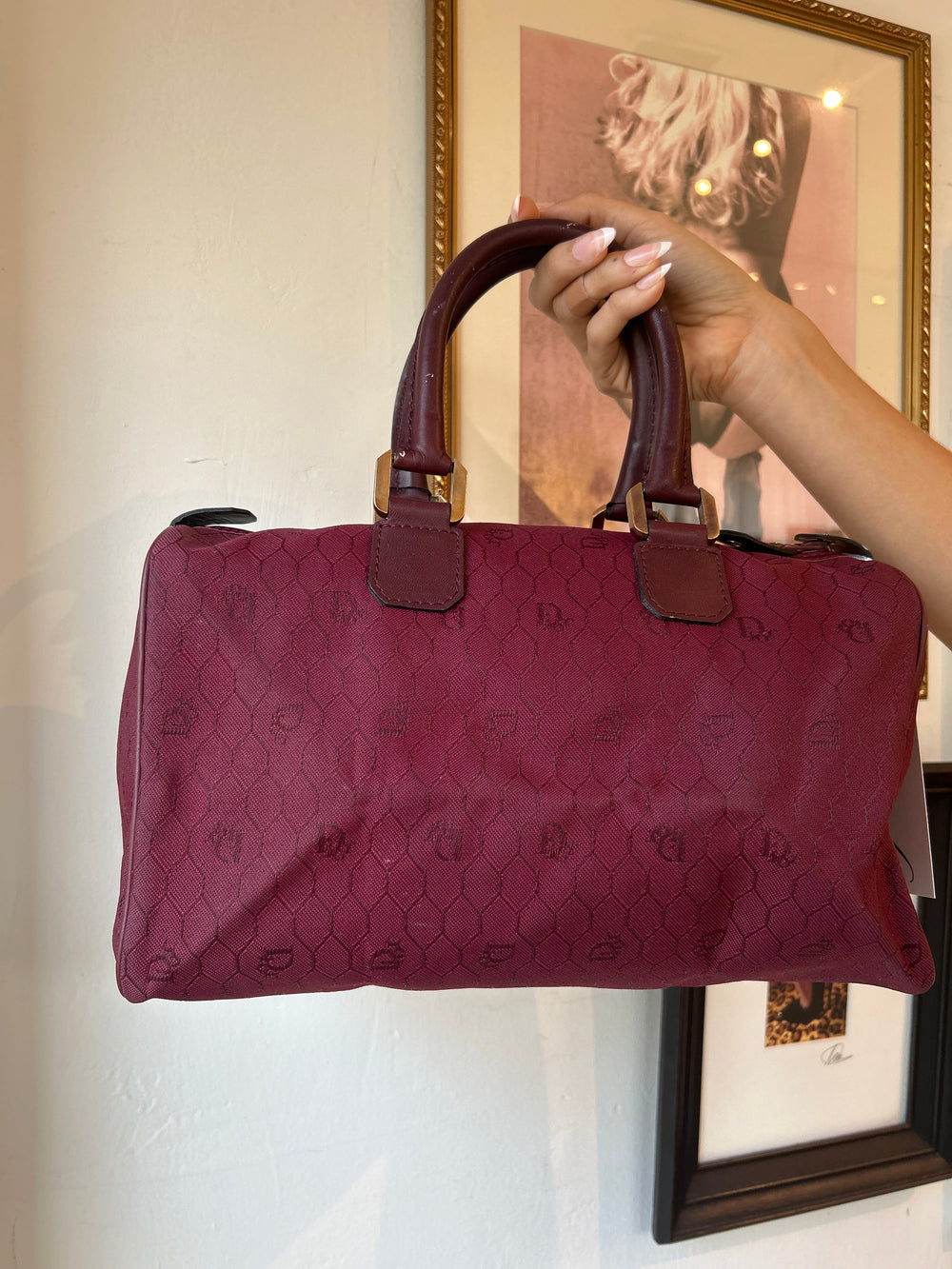 80S BURGUNDY HONEYCOMB BOSTON BAG