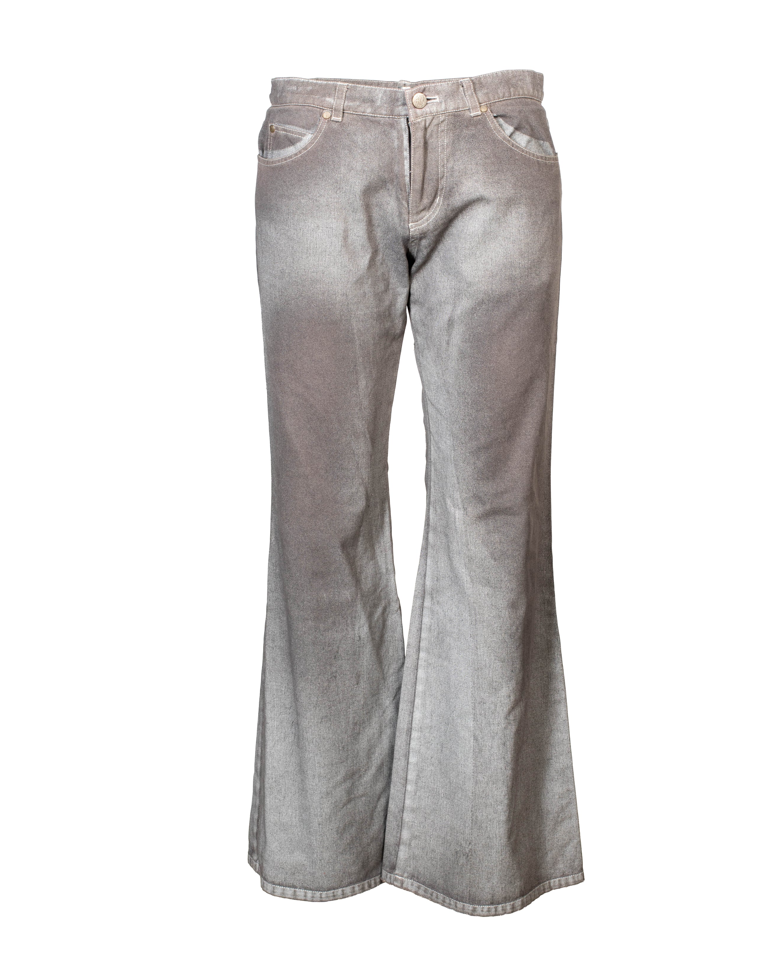 GREY FLARED LOWRISE JEANS
