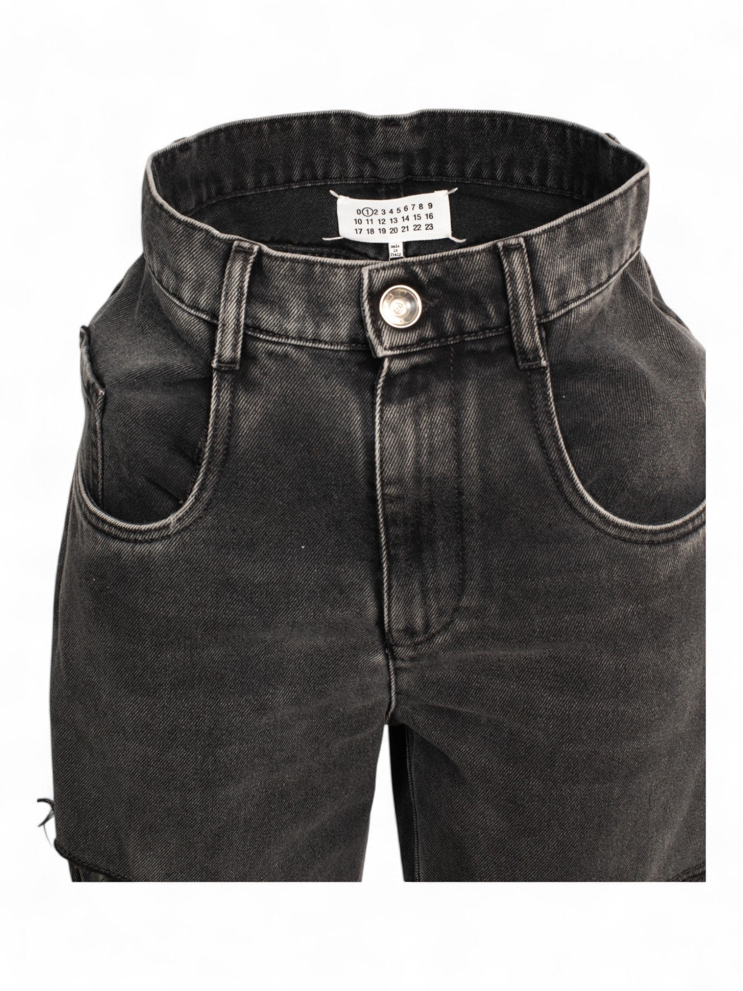 RIPPED SIDE CUTOUT JEANS (NWT)