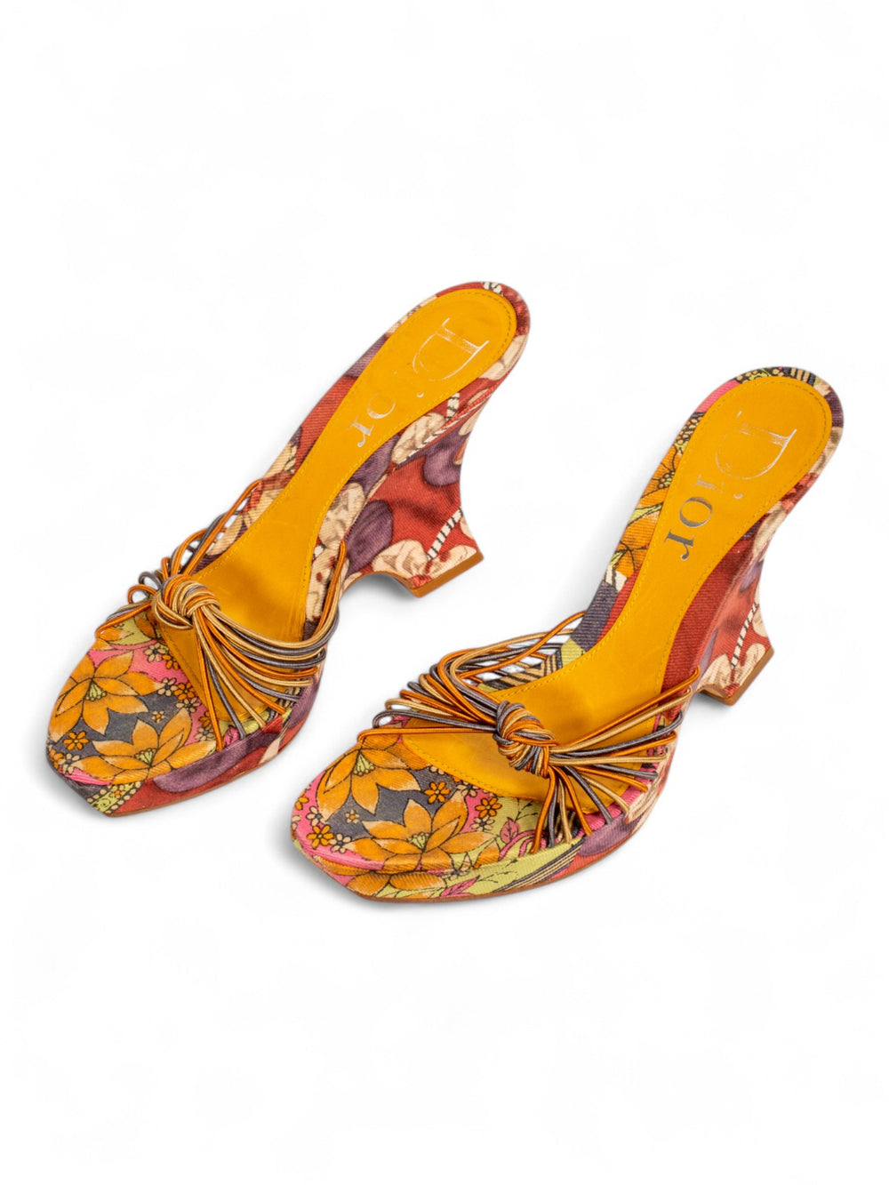 RARE MAUVE/PURPLE FLORAL PRINTED WEDGE HEELS