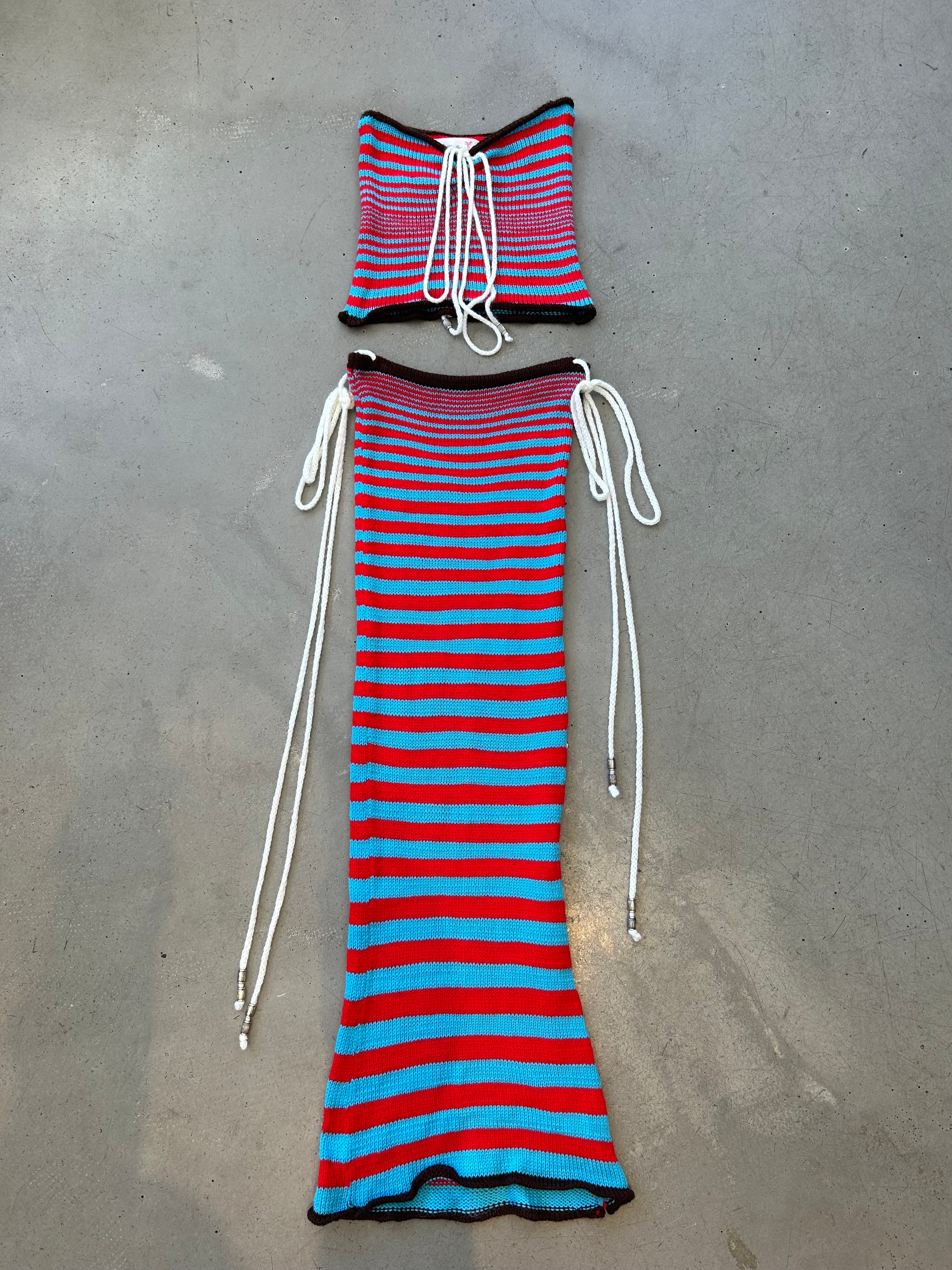 1 OF 1 RED AND BLUE KNIT 2/PC SET