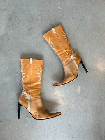 TAN LEATHER ITALIAN COWBOY HEEL BOOTS @JGLATZ (AS IS)