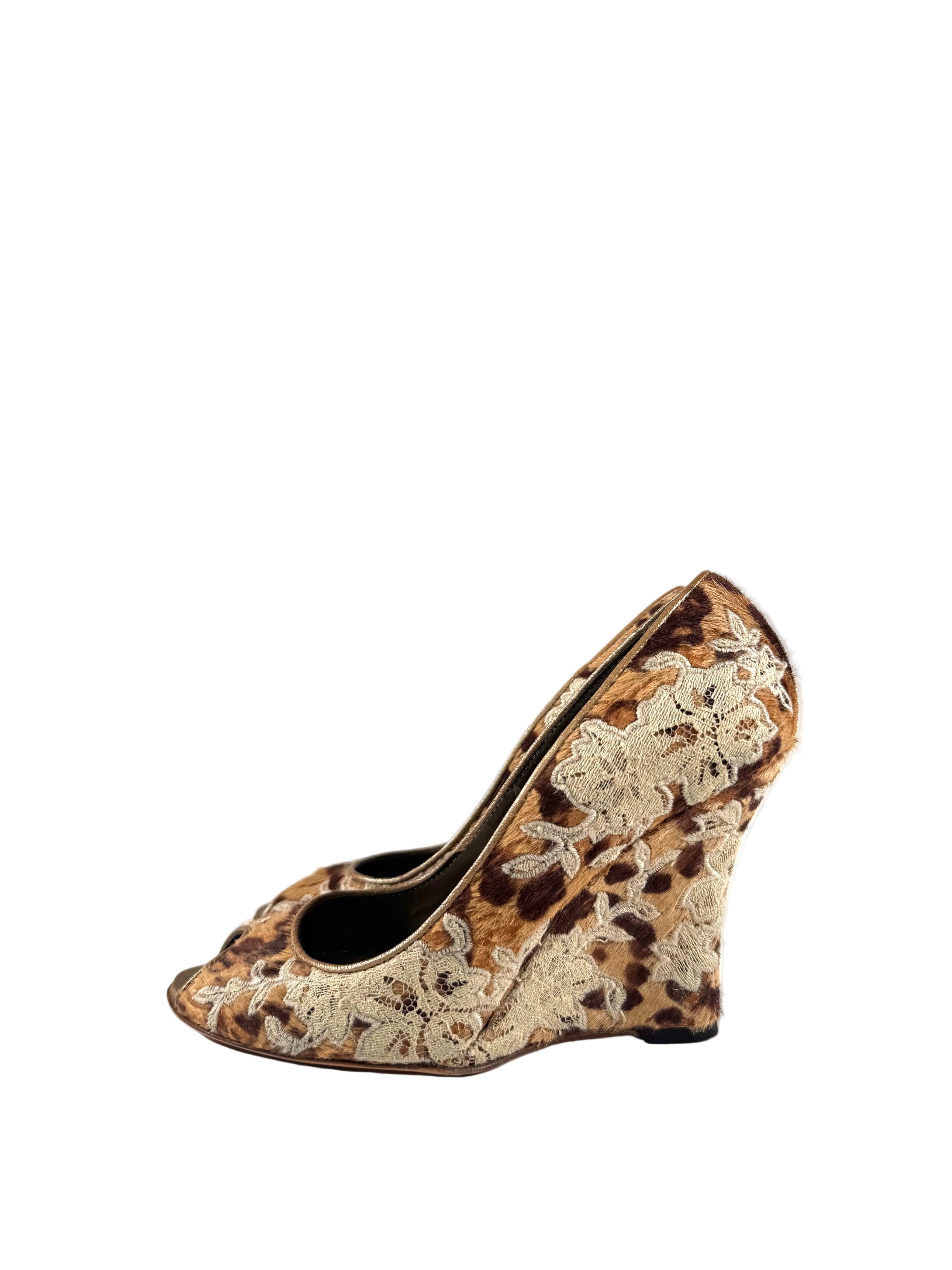 CALF-HAIR & LACE DETAIL PEEP TOE WEDGES