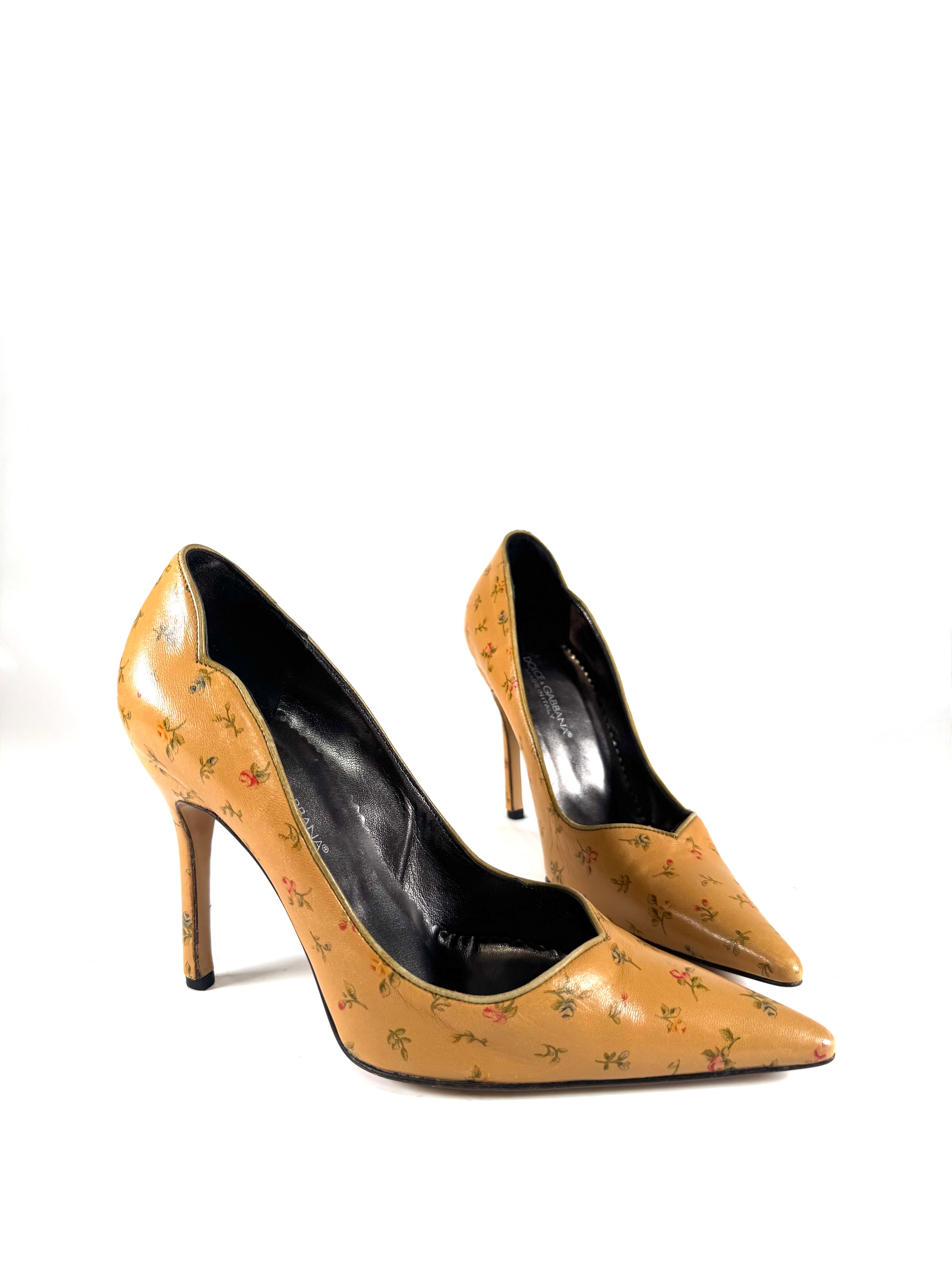 LEATHER FLORAL PUMPS @ALISHAG