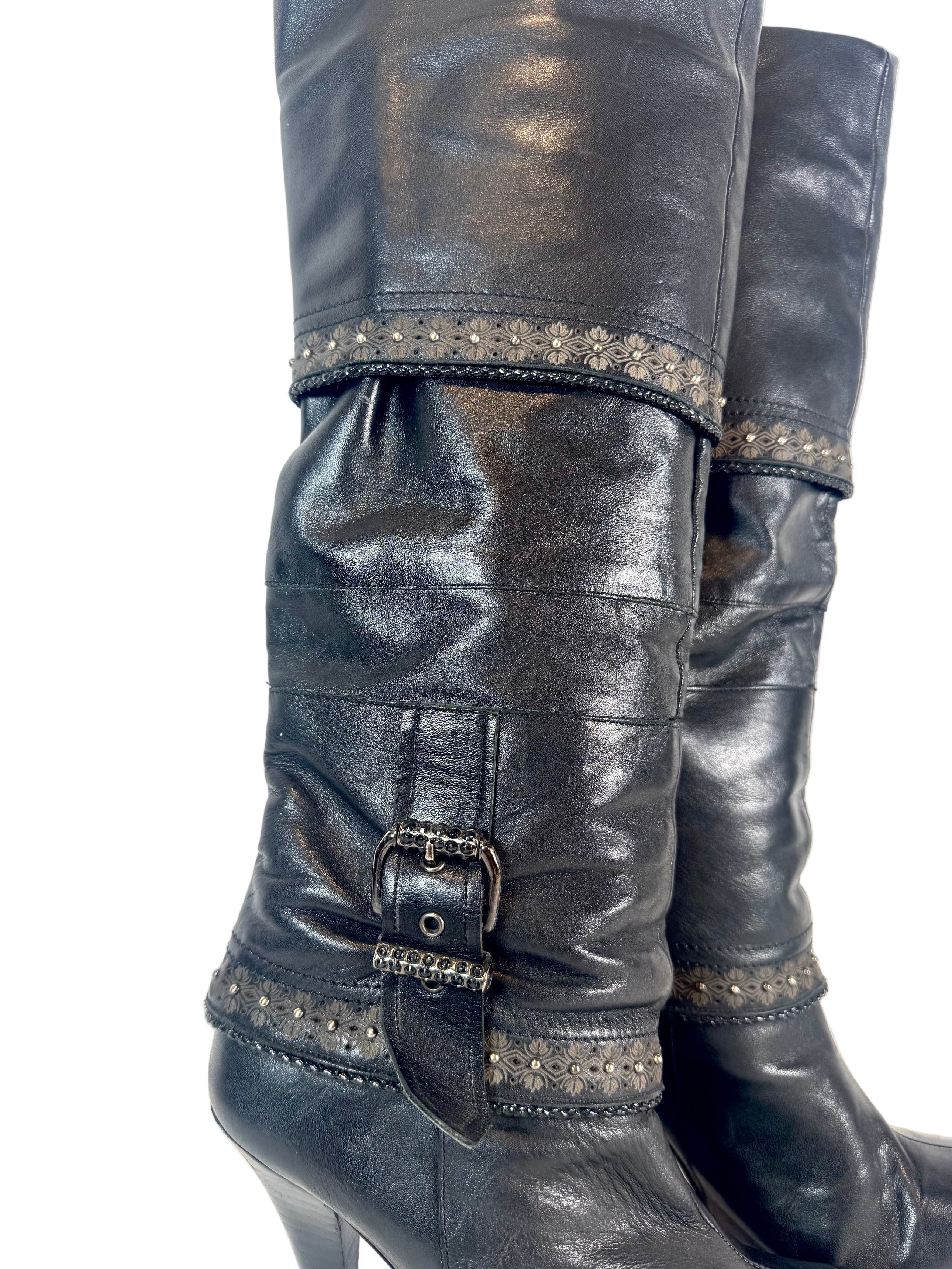 BLACK KNEE HIGH STUDDED BOOTS