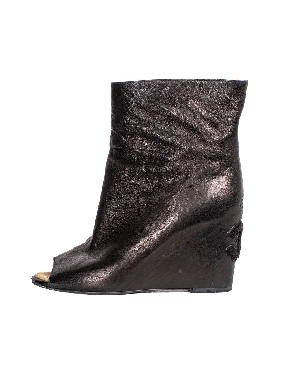 BLACK LEATHER CC LOGO WEDGES
