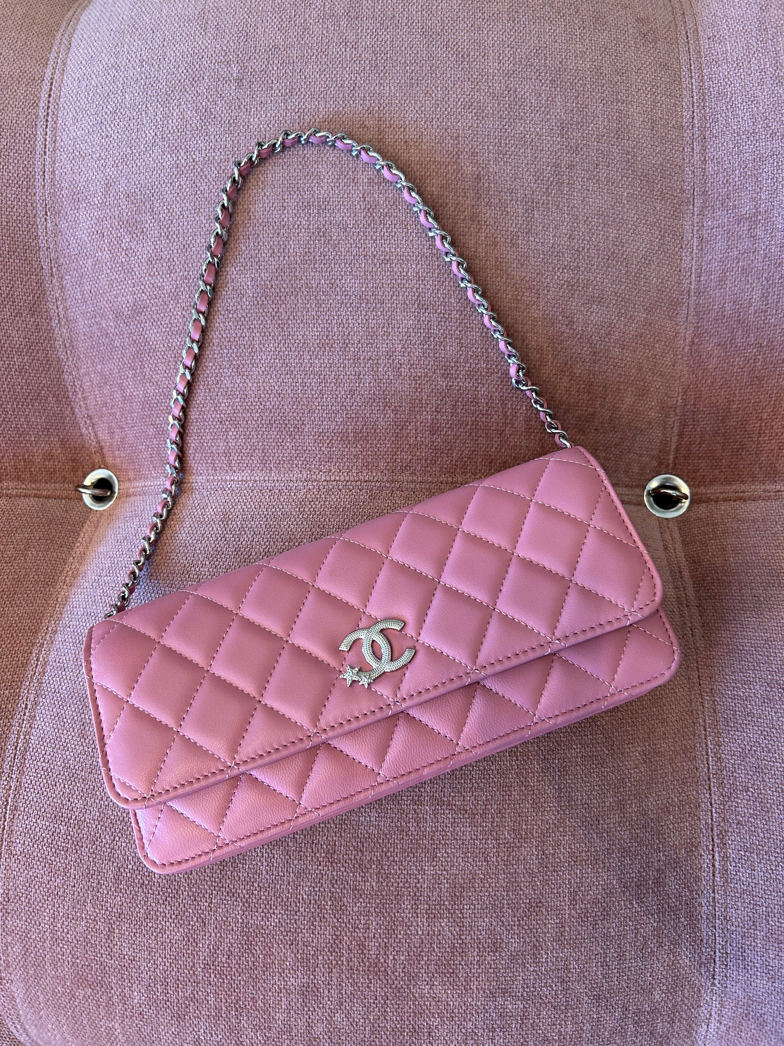 FW23 PINK SHOOTING STAR CC QUILTED CHAIN BAG @JLO