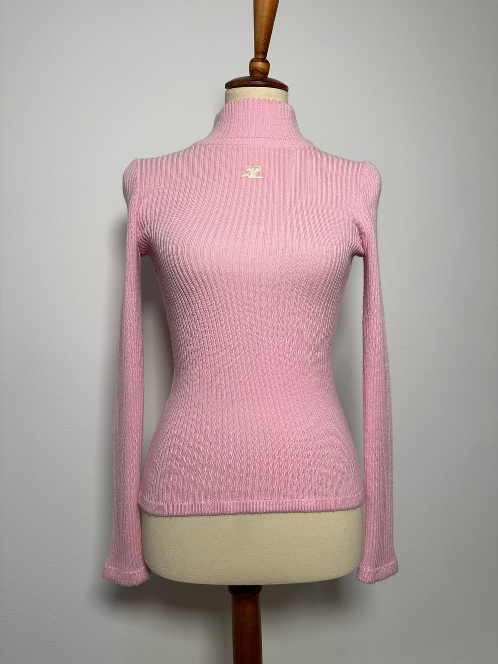 VINTAGE RIBBED PINK TURTLENECK