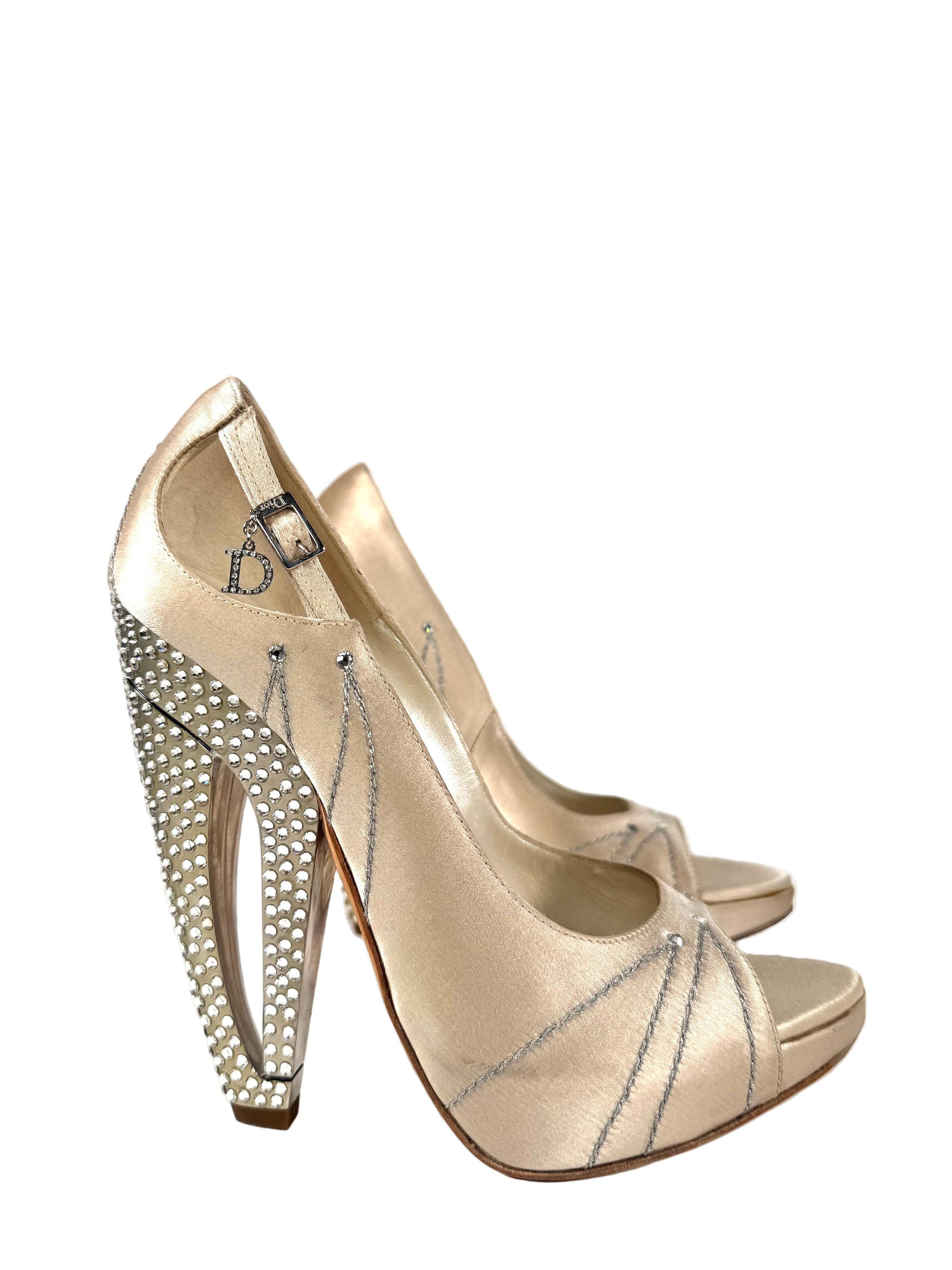 SPRING 2008 RUNWAY SATIN RHINESTONE PUMPS