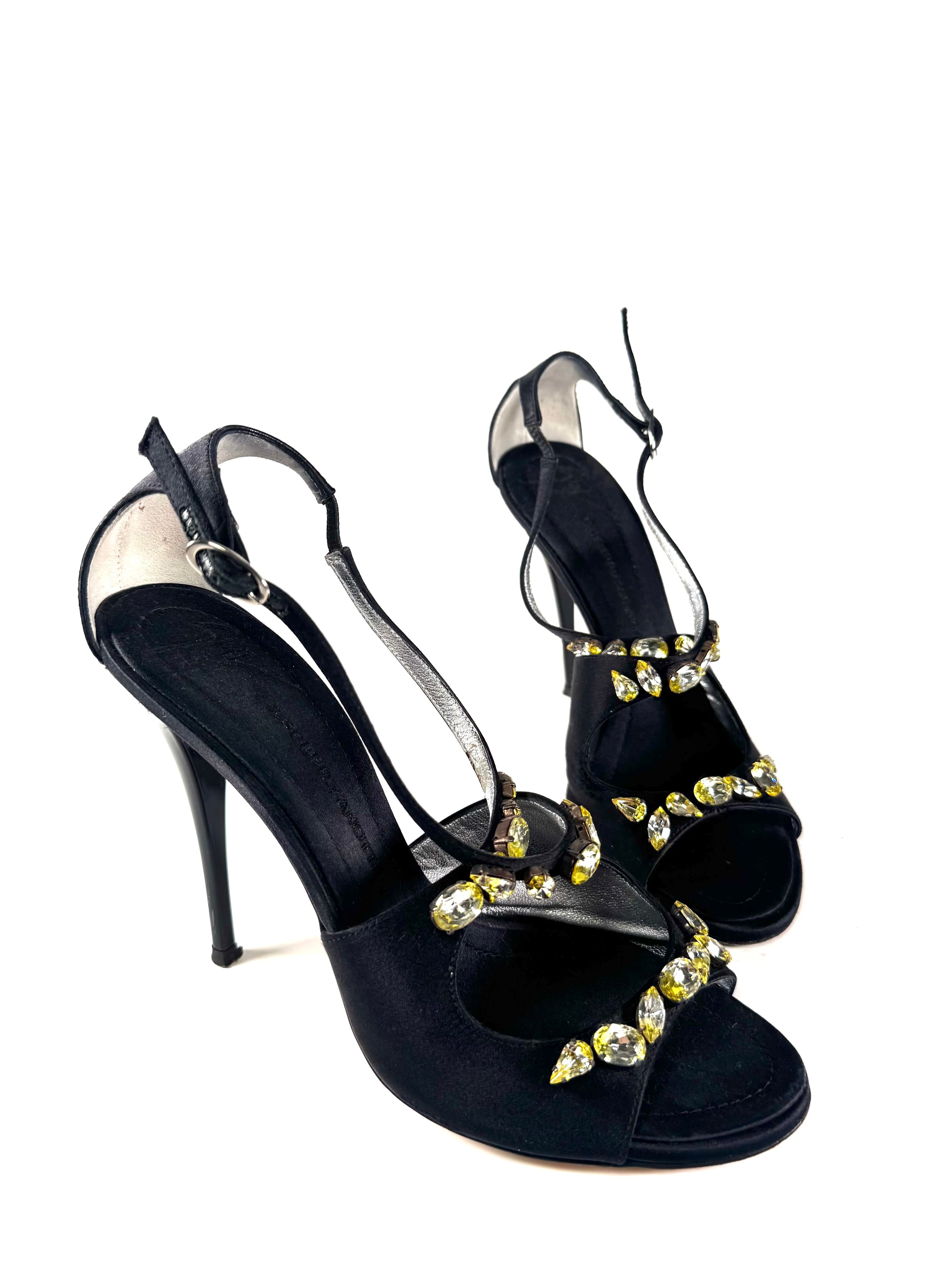 YELLOW CRYSTAL HEELS @JTRULL