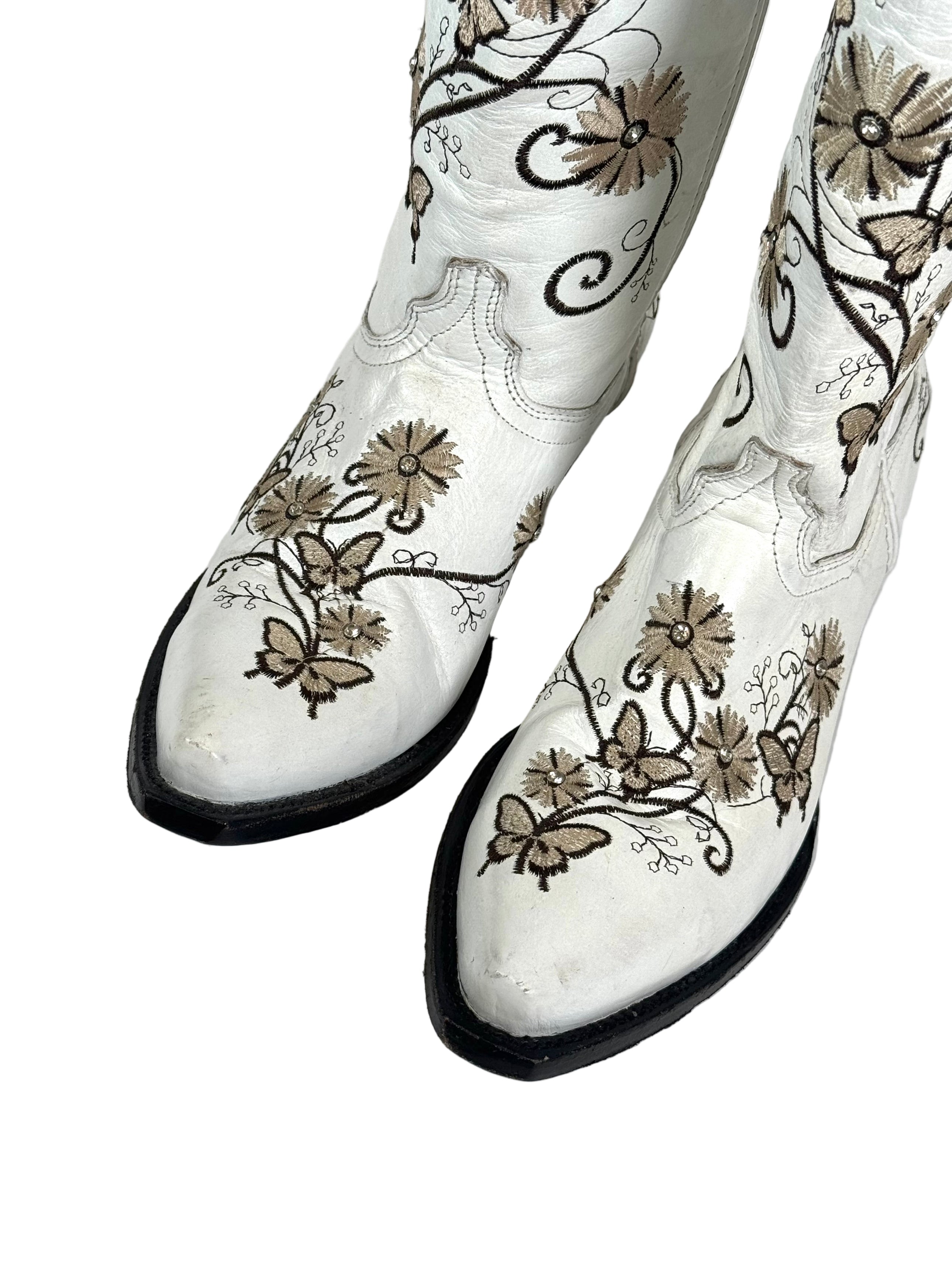 WHITE LEATHER COWBOY BOOTS W BUTTERFLIES