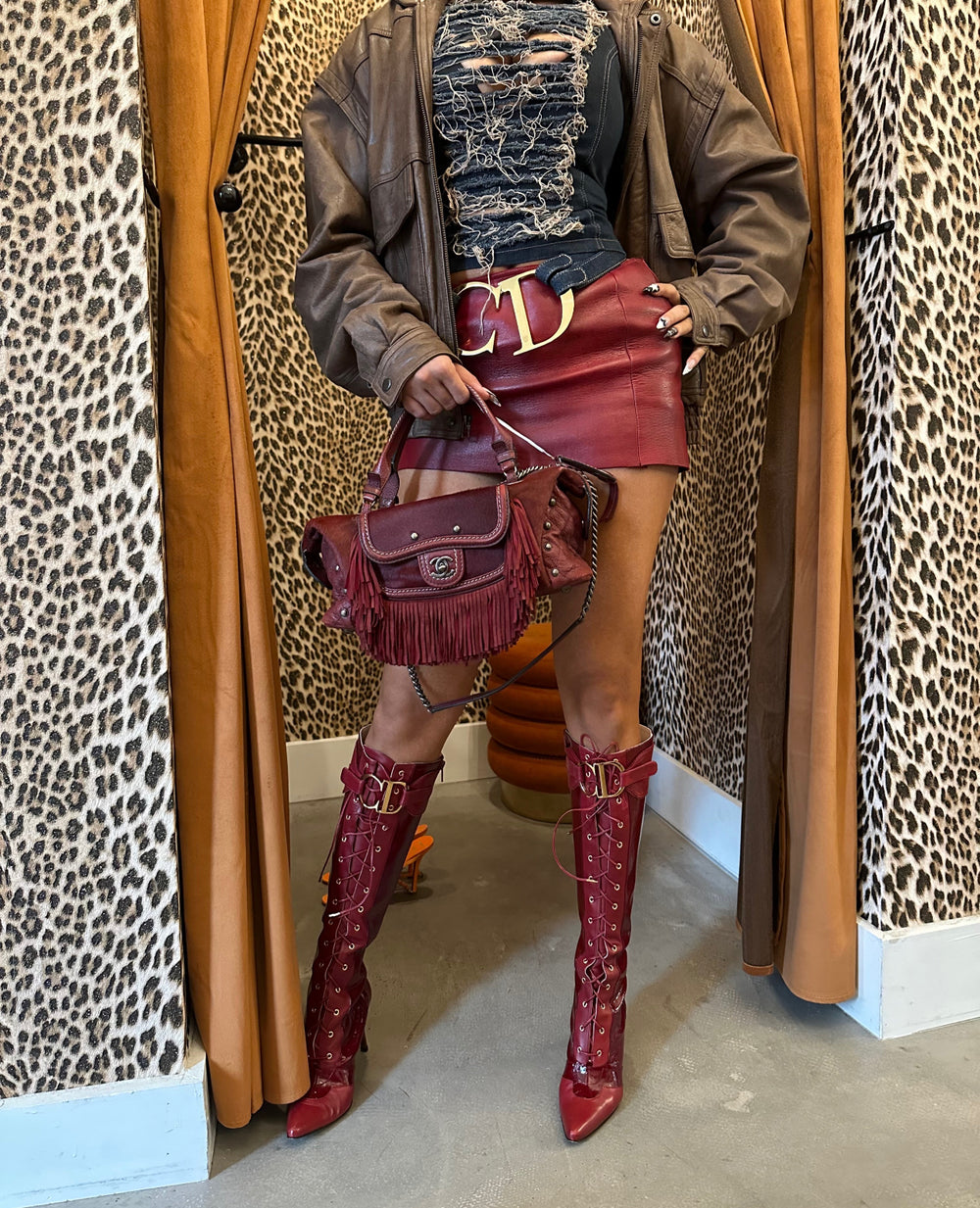 FW00 MONOGRAM PATENT LEATHER BUCKLE BOOTS @FAR