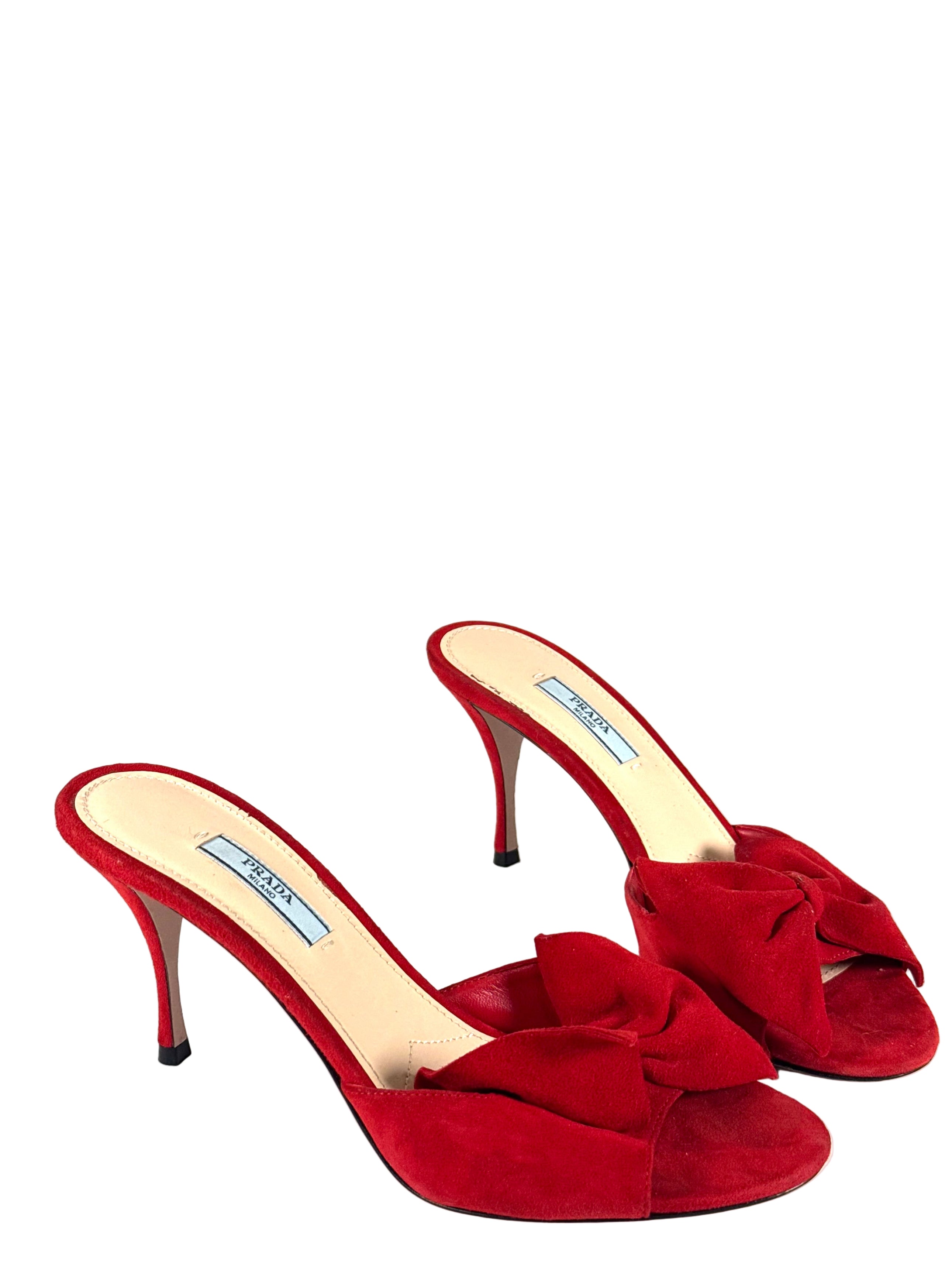 RED SUEDE BOW HEELS @SIDRAP
