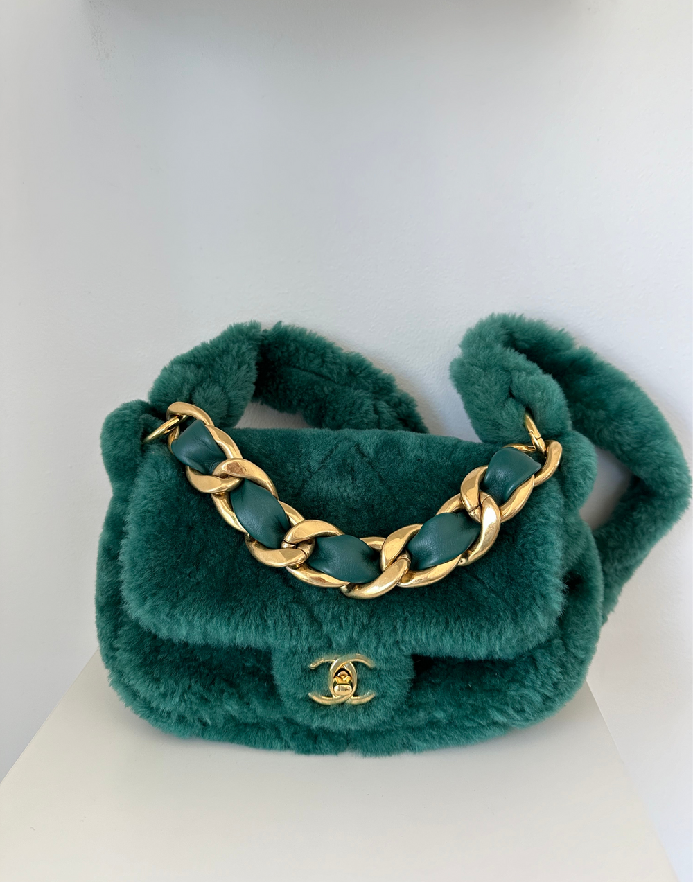 GREEN SHEARLING QUILTED CROSSBODY BAG