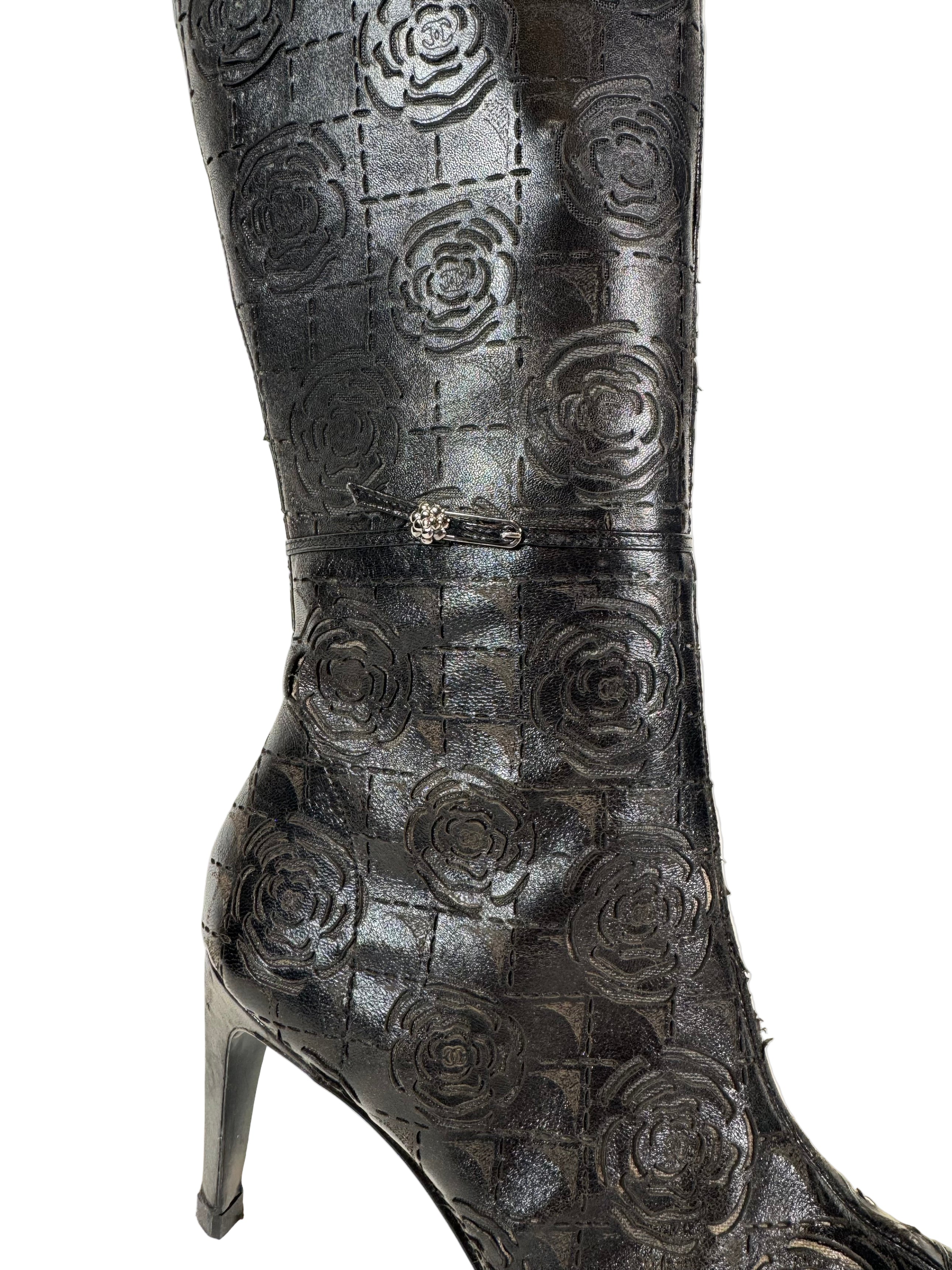 BLACK LEATHER CAMELLIA FLOWER BOOTS