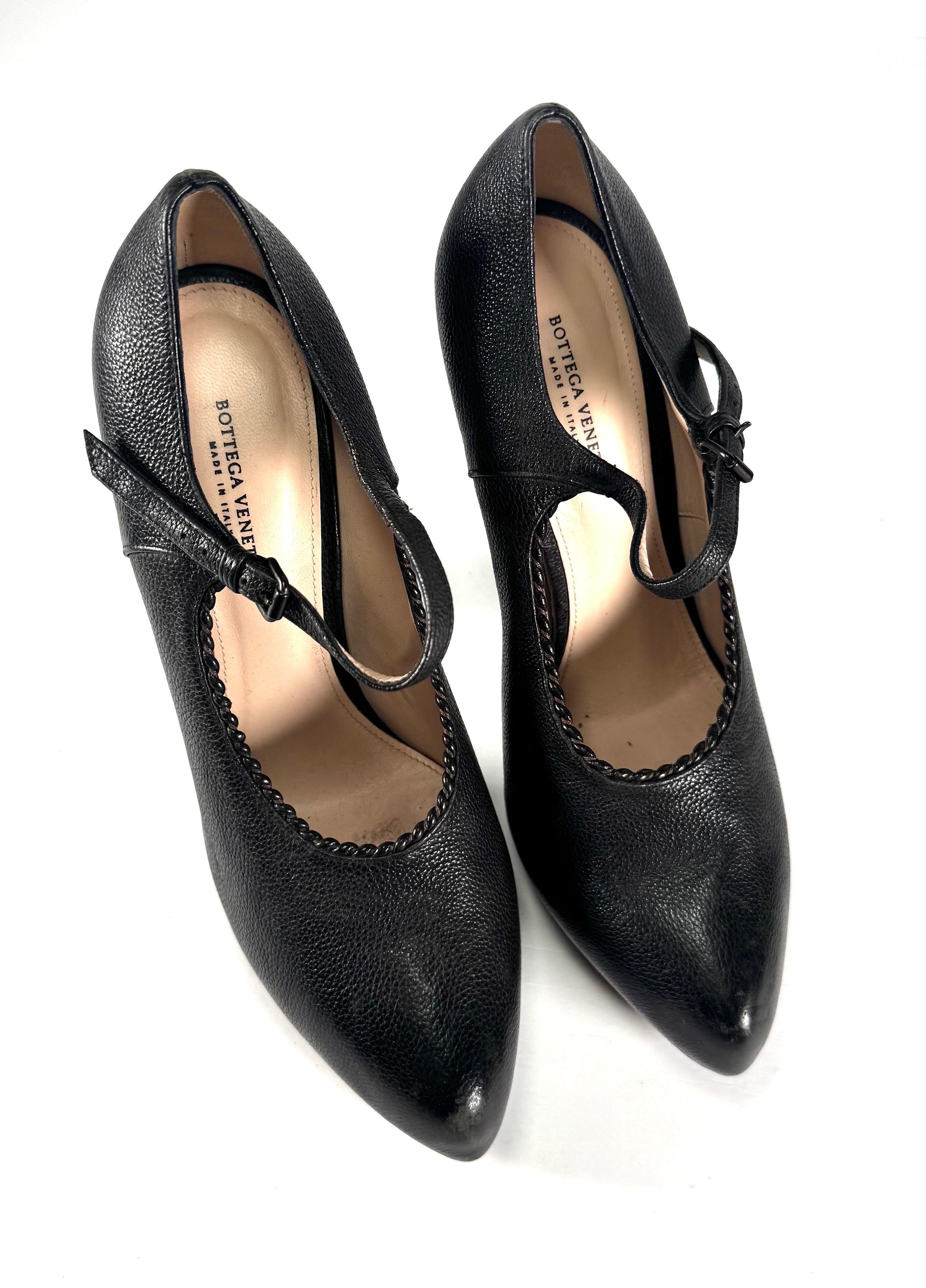 LEATHER MARY JANE PLATFORM HEELS