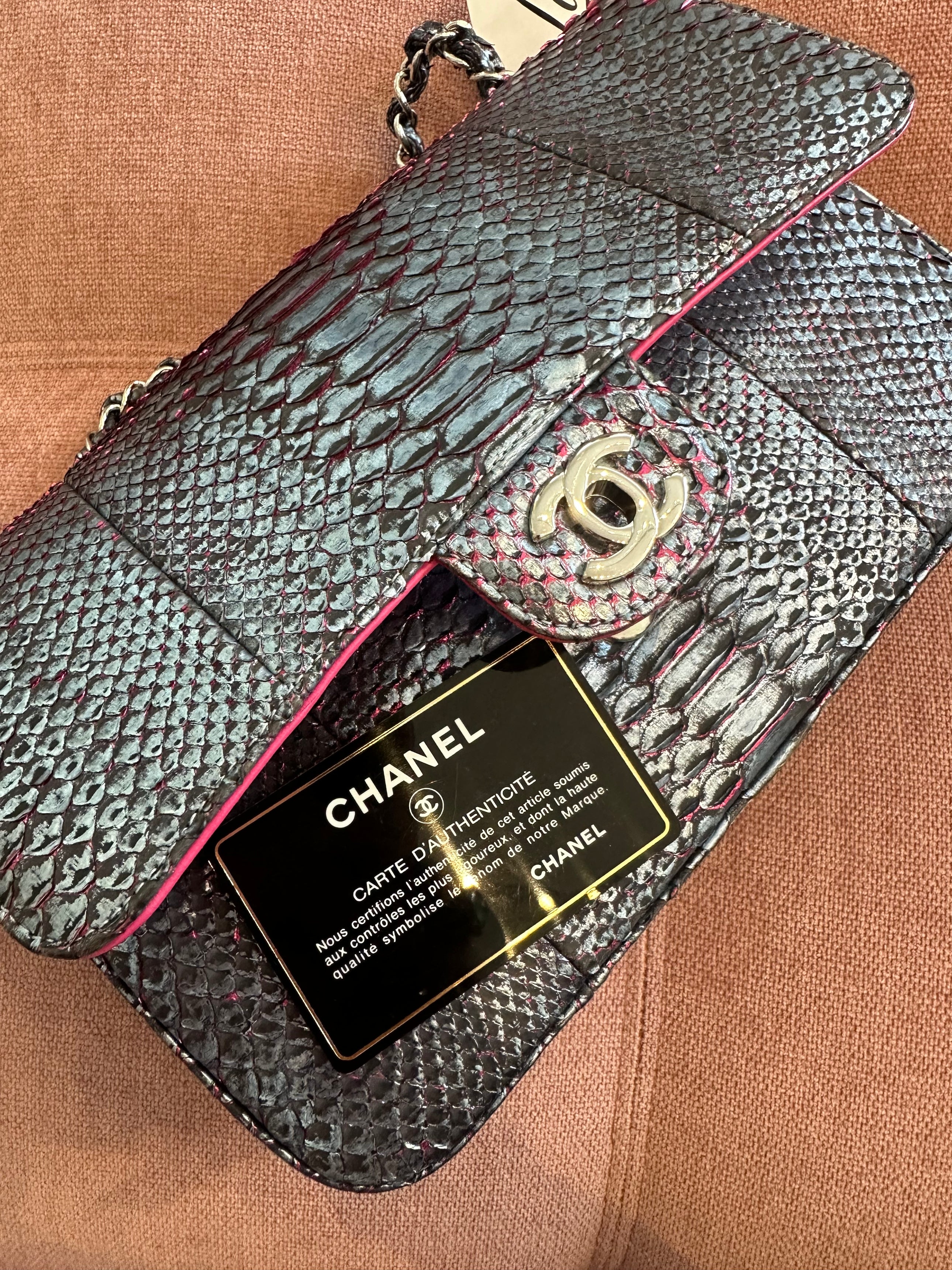 2017 CROCUS PYTHON RARE FLAP BAG @SM