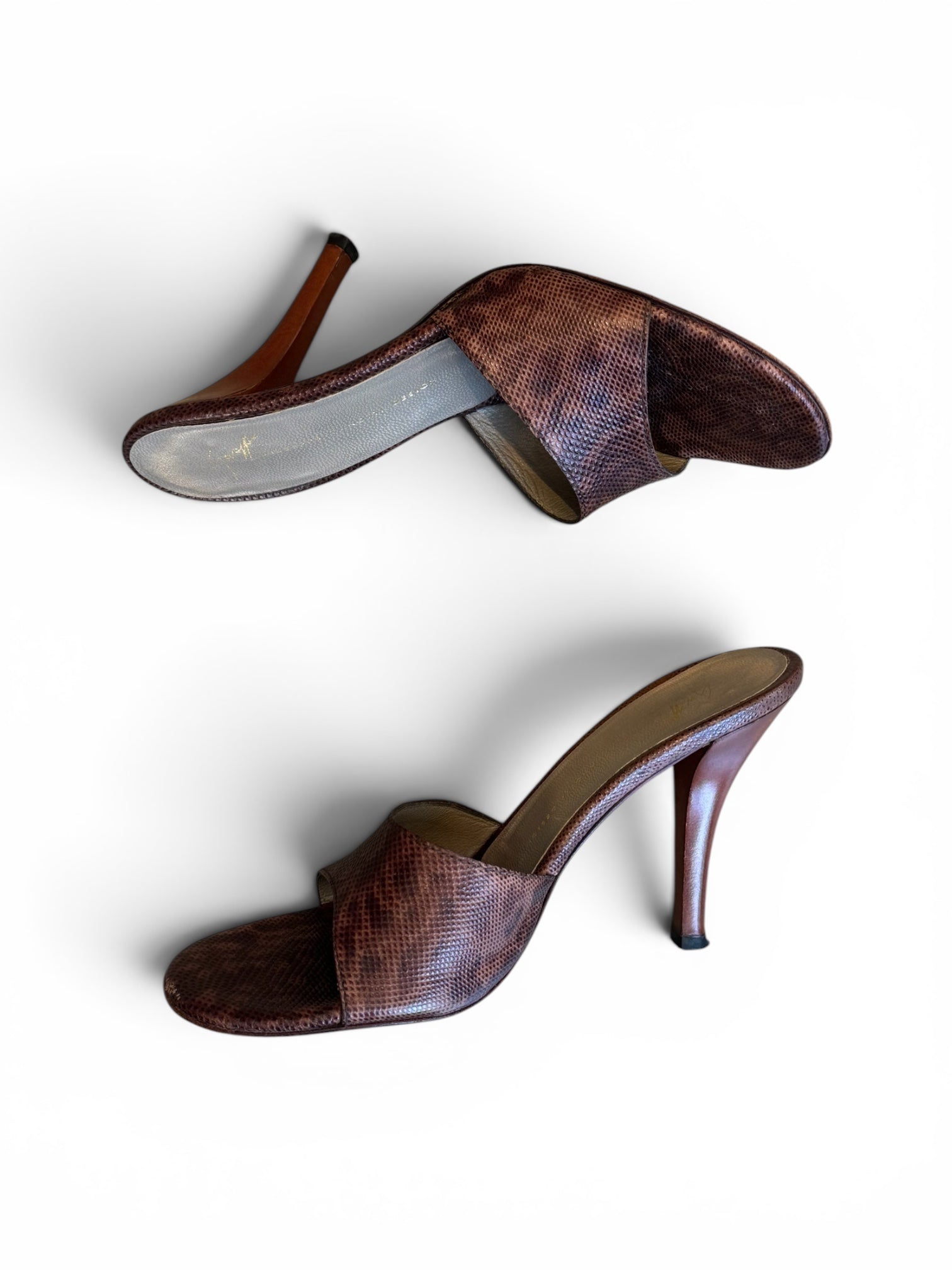 LIZARD EMBOSSED BROWN MULES