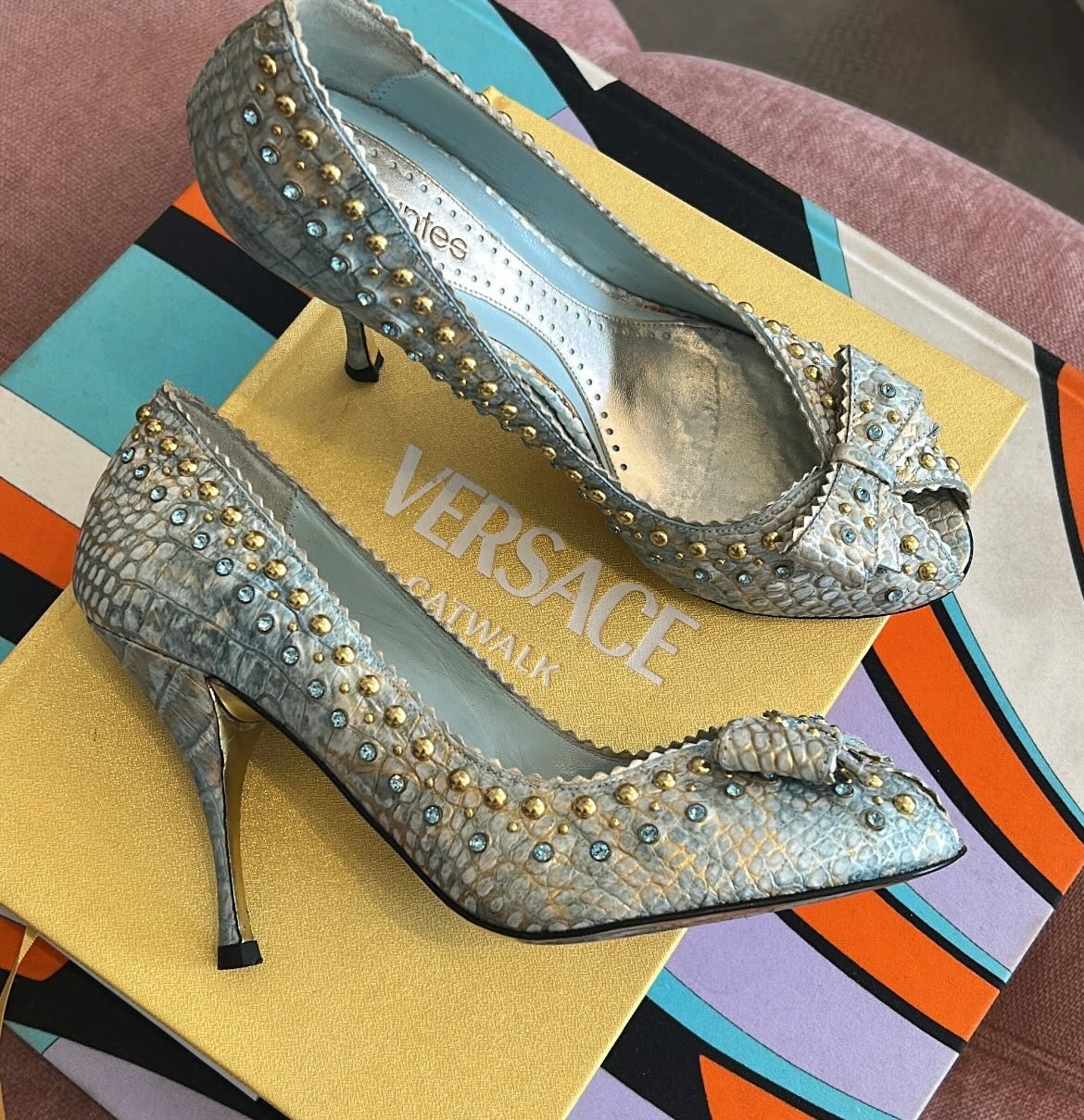 BLUE SNAKESKIN & STUDDED PEEP TOE BOW HEELS @JKOVA