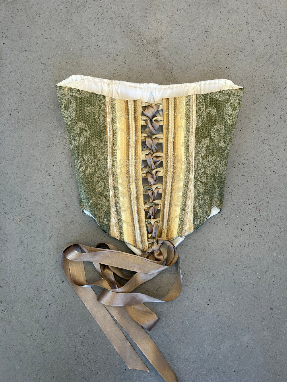 90/00s GREEN & BEIGE TAPESTRY CORSET