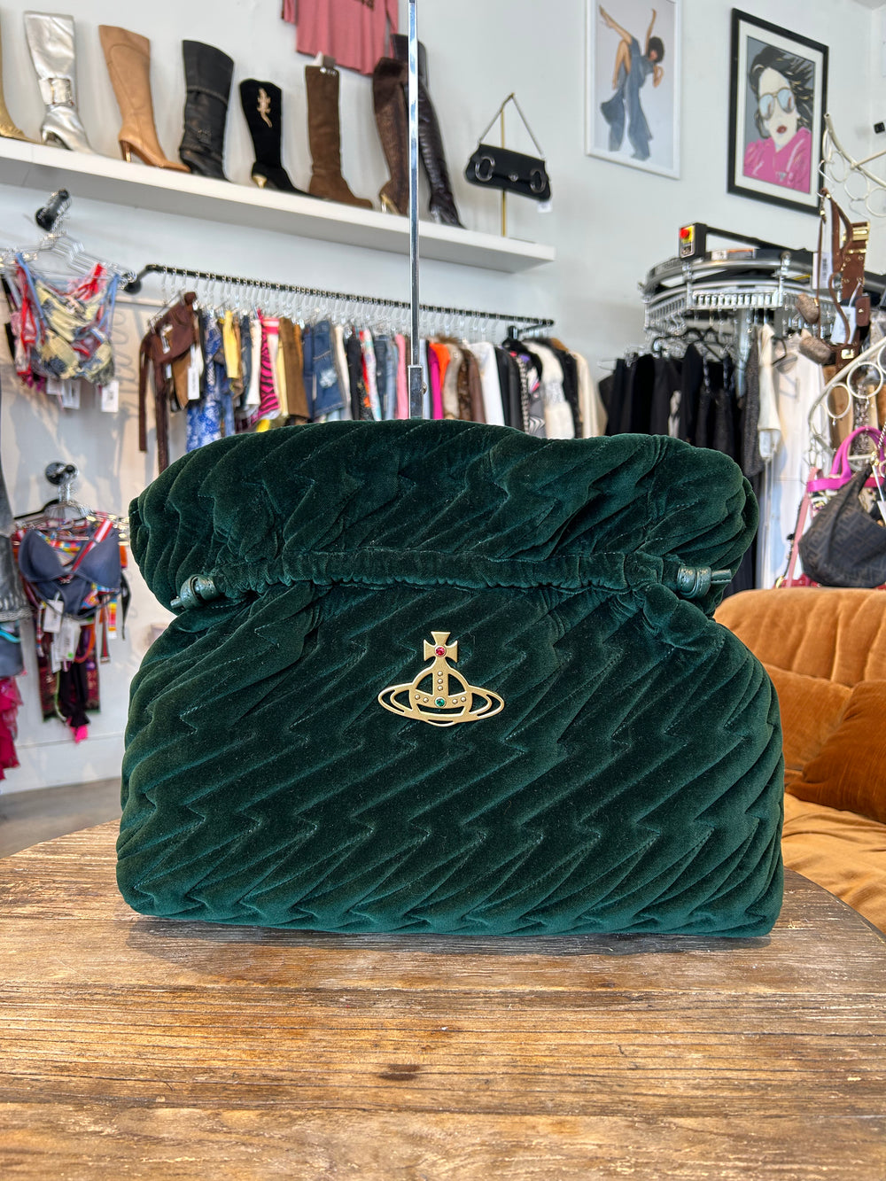OVERSIZED GREEN VELVET ORB CLUTCH