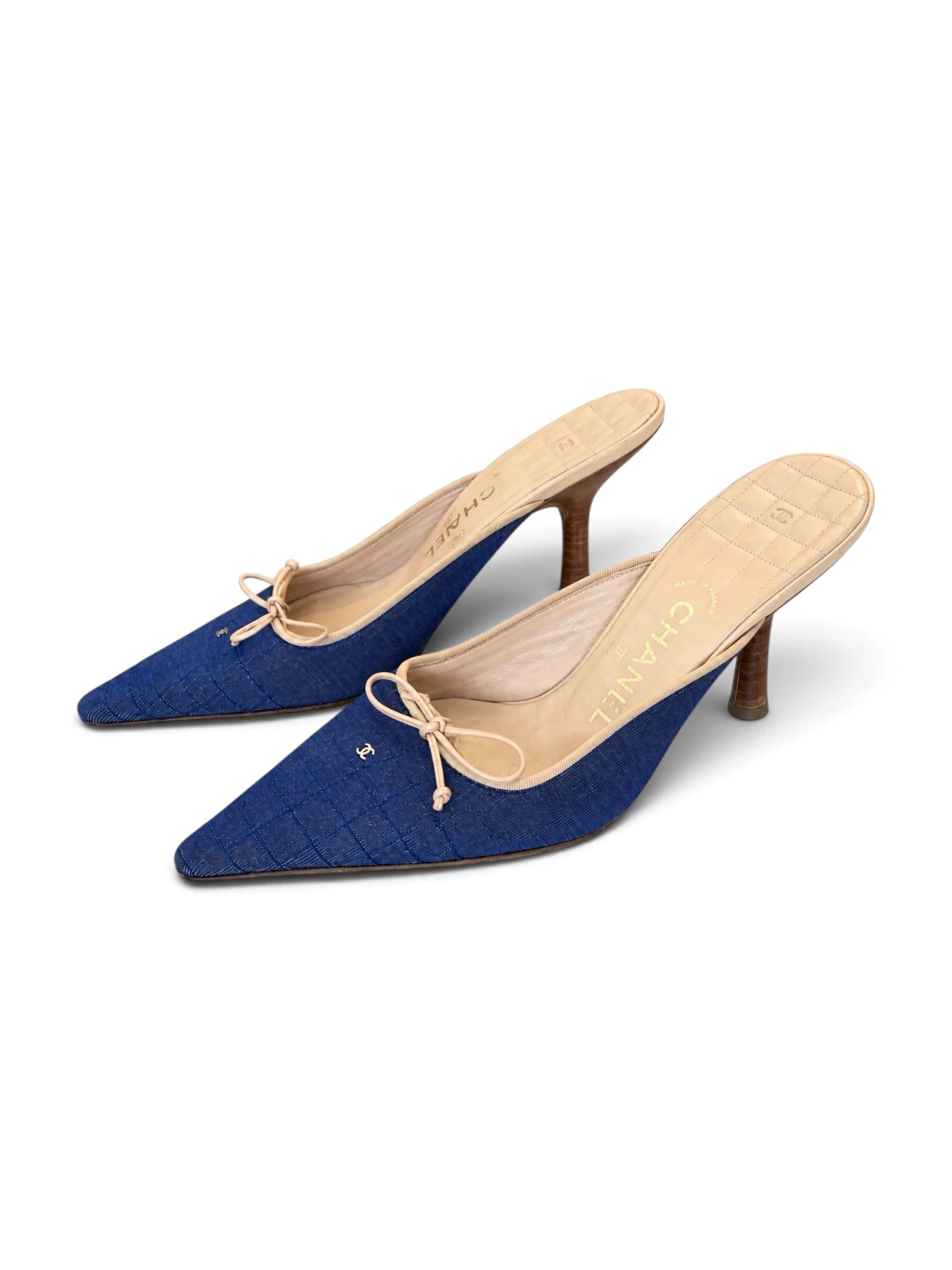 DARK WASH DENIM QUILTED 'CC' KITTEN HEELS @SM