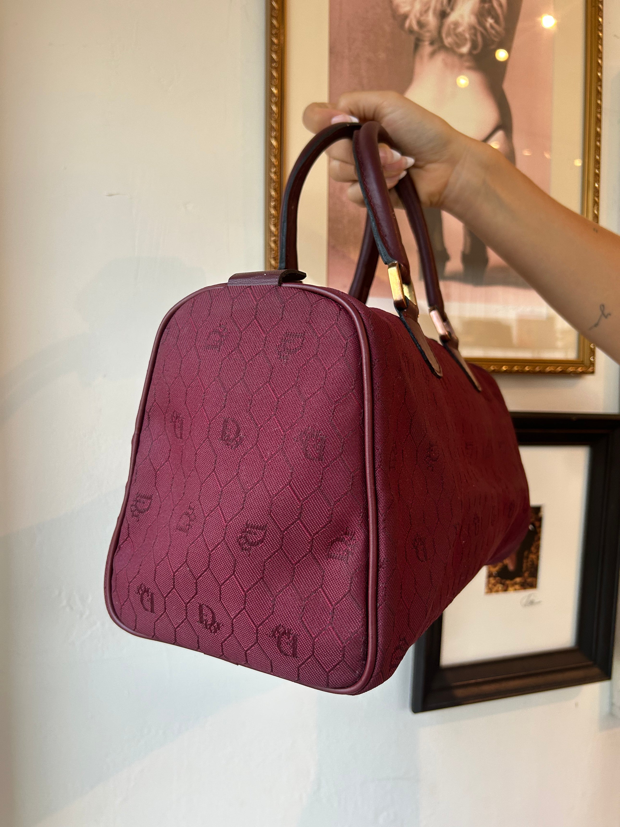 80S BURGUNDY HONEYCOMB BOSTON BAG