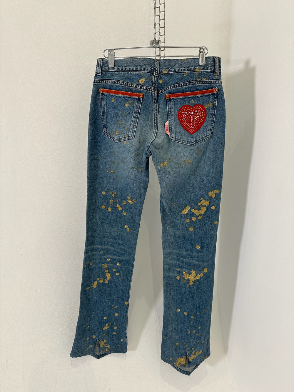 SPLATTER DETAILED JEANS